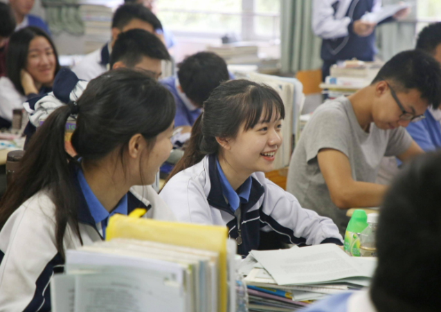 既建立言传身教的典范专业素质传道授业之路越走越广大